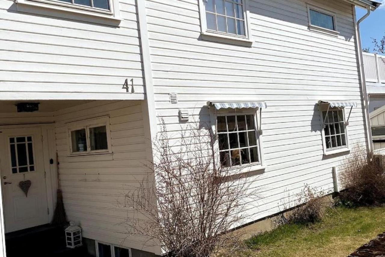 Bynaer Villa V/Ntnu.Garasje Internett, Badstue,Hage Gjøvik Zewnętrze zdjęcie